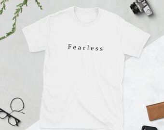 白いTシャツ、大胆なTシャツ、あらゆる場面にぴったりのステートメントウェア、彼氏や彼女への素敵なギフト、オリジナルのギフトアイデア、誕生日プレゼント