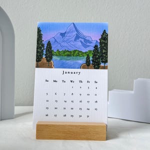 Landschapsbureaukalender 2025, bureaukalender voor natuurliefhebbers, natuurlandschap, kalendercadeaus, maandkalender, handgemaakte illustraties