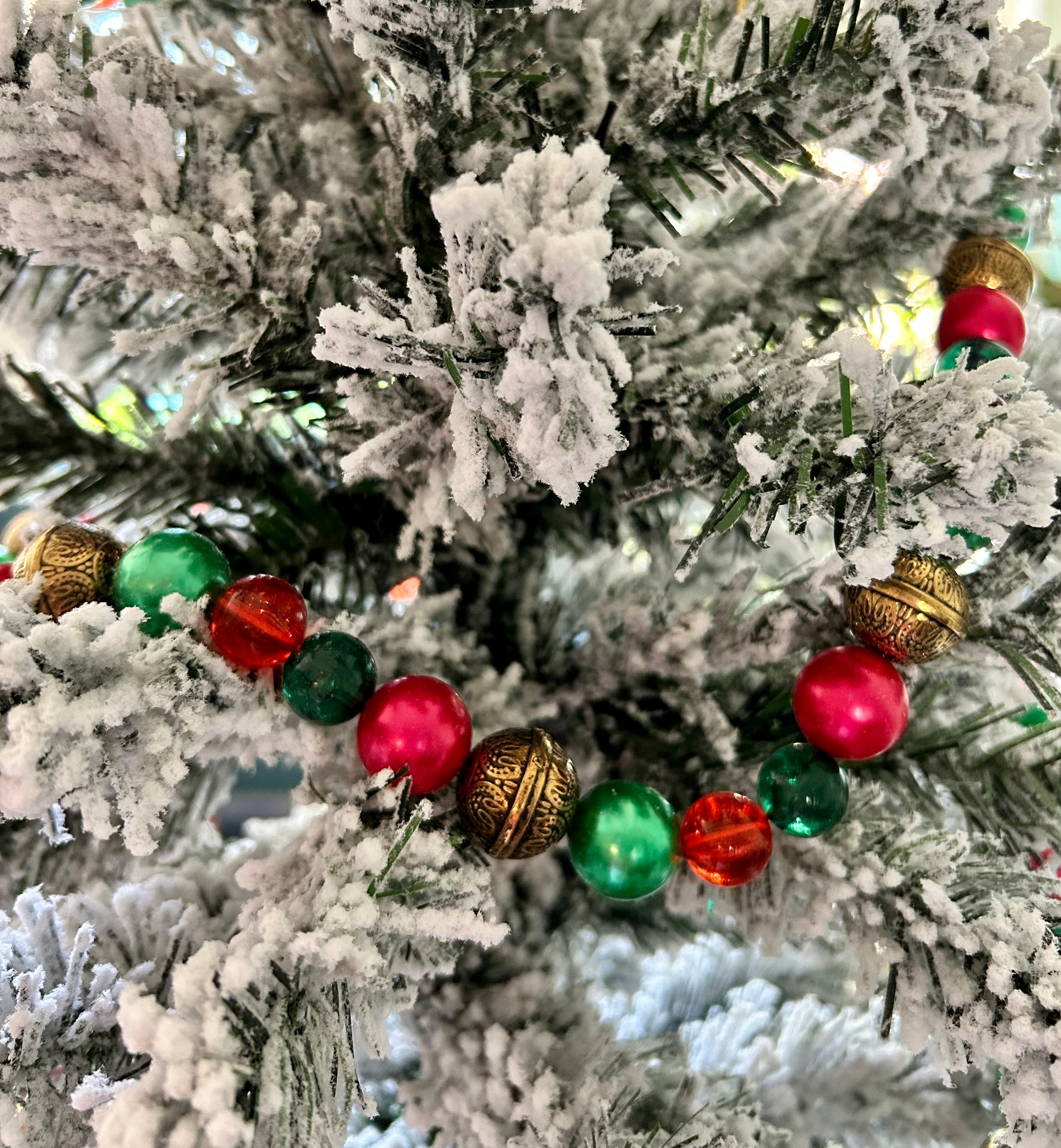 LONGRV 2 Pcs Christmas bead garland, Xmas Tree Beads Faux Beaded Garland  for Christmas Tree,Fireplace Mantel Railing Decoration (Gold&White) 