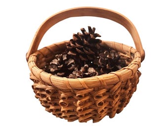 Vintage Hard To Find Handwoven Quill Type  Wicker Basket With Handle & Pinecones
