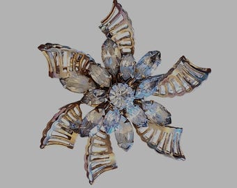 ヴィンテージ クレイマー ラインストーン フローラル ブローチ 2.25