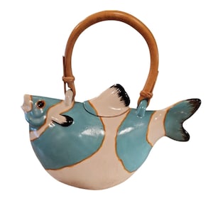 Vintage 1984 Animals & Co. teal blue clown fish number 1 of 86 made in this color.