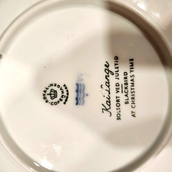 Royal Copenhagen 1966 Christmas Plate Kai Lange Blackbird Scene 