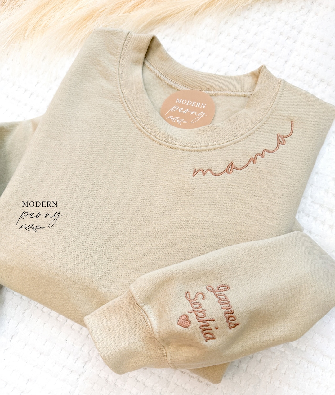 Mama Graphic Sweatshirt - Red main image 0