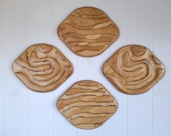 Panel de pared de madera esculpida: Arte de dunas de arena hecho a mano
