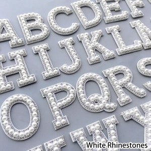 Parche para planchar con letras de diamantes de imitación y perlas, para coser, con cuentas del alfabeto A-Z, con mayúscula brillante, bordado, con motivo de insignia, chaqueta, camiseta, mochila