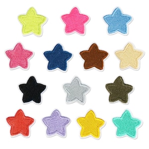 Conjunto de 5 apliques termocolantes em formato de estrelinha, medindo 2,3 cm (0,9"), bordados e coloridos, com acabamento brilhante, perfeitos para decorar chapéus, jaquetas, camisetas e mochilas.