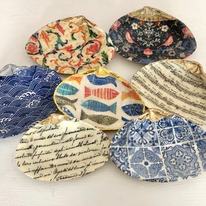 Large Decoupaged Clam Shell Trinket Ring Dish