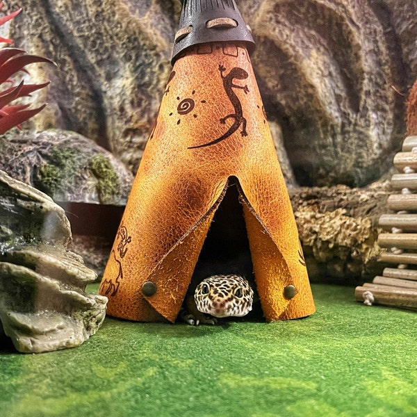 Leopard gecko leather hide, teepee, wigwam, leather house for small pets, Lizard House, Reptile Tank, Terrarium decor