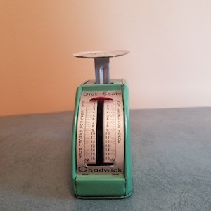 Vintage Borg Dietetic Scale Grams and Ounces 4 x 4 x 2 inches