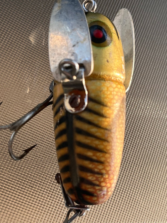 ルアー・フライ HEDDON CRAZY CRAWLER #2100 XBW ルアー・フライ HEDDON CRAZY CRAWLER #2100 XBW Amazon.co.jp: スミス