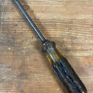 Vintage Stanley 100 Plus Screwdriver -1006 6 IN Flat Head Screwdriver - 9.25”Screwdriver with 1/4&quot; Slotted - Head Made in USA -Circa 50s/60s