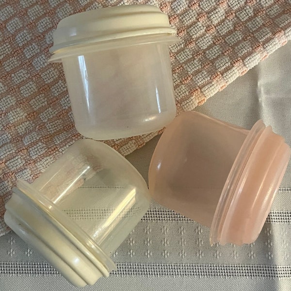 Vintage Set of 3 Rubbermaid Containers - #0 - 1/2 Cup or 118 mL Servin' Savers - Clear and Rose Containers - Made in USA - Circa 1980s