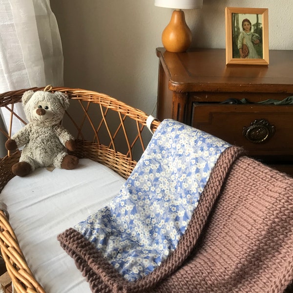 Argile ou Bleu paon - couvertures bébé en laine naturel et liberty bio