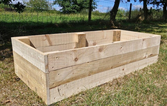 Eco-Friendly Raised Bed Planter Kit