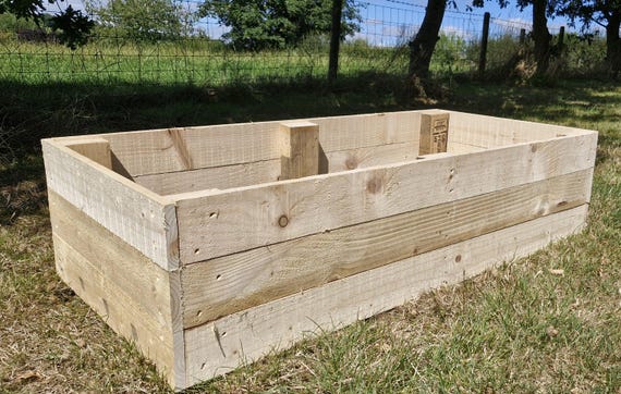 Eco-Friendly Raised Bed Planter Kit