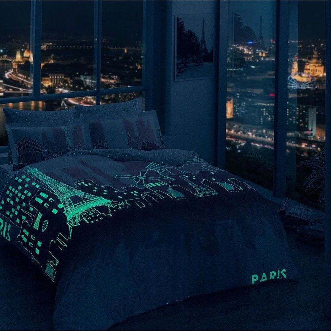 Parure de Housses Lit Satin 6 Pièces Pour 2 Personnes, Aux Motifs Paris Phosphorescentes