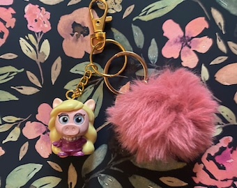 Miss Piggy doorable keychain