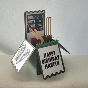 Carte pop-up sur le thème du cricket - anniversaire / merci / bon rétablissement / fête des pères