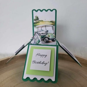 Tarjeta emergente 3D con temática de golf/golf