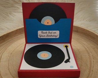 Carte pop-up d'anniversaire sur le thème de la platine vinyle