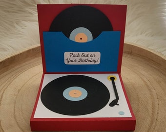 Carte pop-up d'anniversaire sur le thème du tourne-disque de disques de musique en vinyle