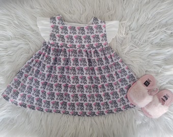 Nouvelle robe en coton pour bébé petite fille à papa avec manches flottantes - disponible dans les tailles 0-3 mois - 2 ans