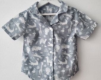 Camicia in cotone con animali safari per ragazzi - Disponibile nelle taglie 2A - 10A