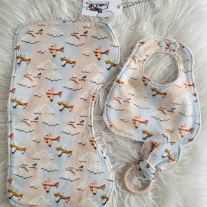Baby Flugzeug Luftfahrt Pilot Kapitän Baumwolle Lätzchen, Spucktuch und Beißring