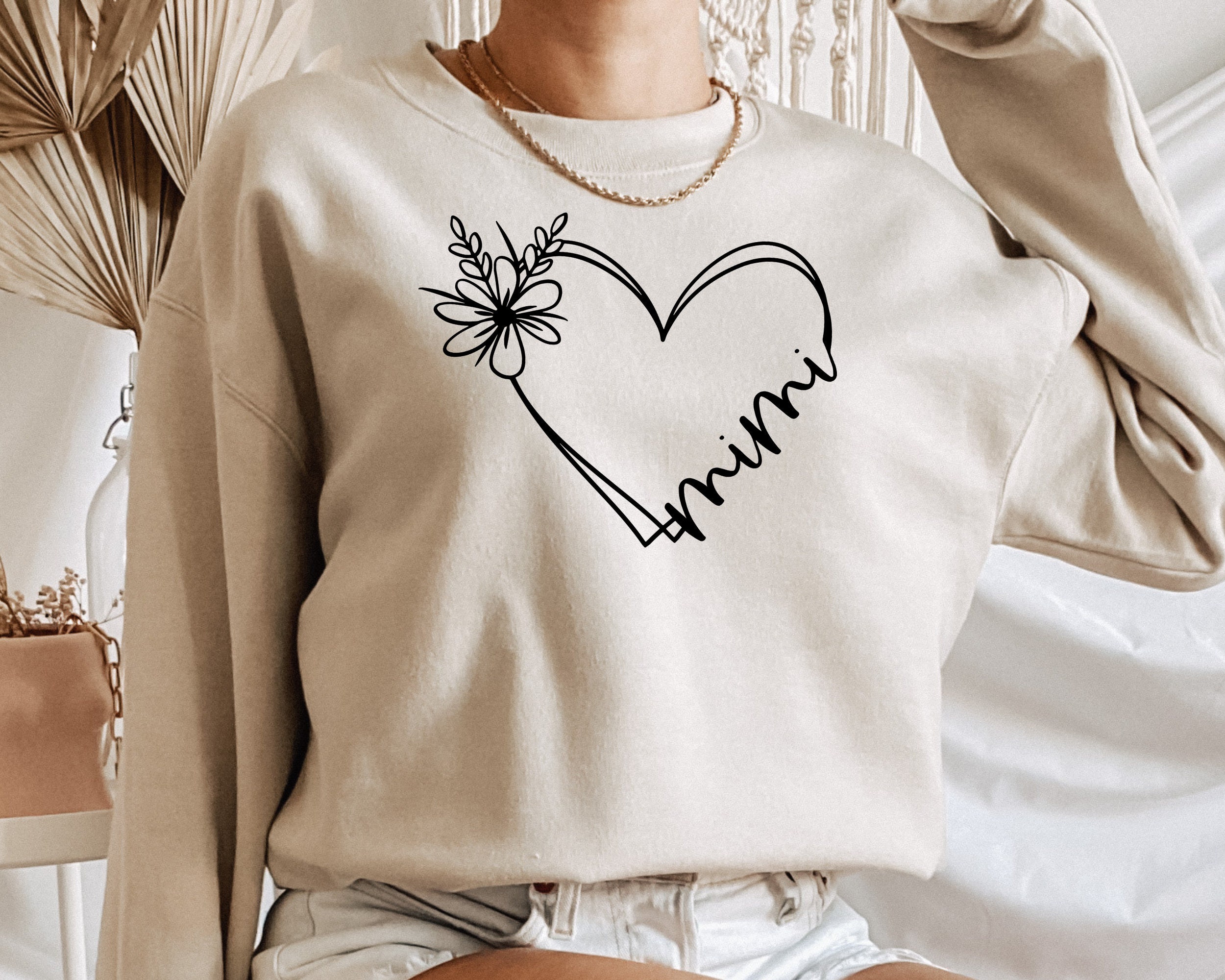 マミー♡ Mimi Heart Sweatshirt, for Mama Heart Shirt, Funny Mimi Tee
