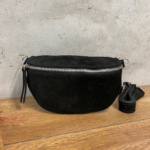 Bauchtasche Veloursleder in 3 Größen S/M/Xl Leder Umhängetasche Crossbody Tasche Gürteltasche Silber Details Schwarz