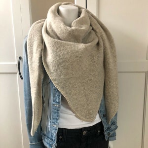 Poncho feminino UNI COLOR blogger inverno cachecol triangular macio com bouclé de lã