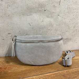 Bauchtasche Veloursleder in 3 Größen S/M/Xl Leder Umhängetasche Crossbody Tasche Gürteltasche Silber Details Bild 5