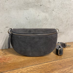 Bauchtasche Veloursleder in 3 Größen S/M/Xl Leder Umhängetasche Crossbody Tasche Gürteltasche Silber Details Grau