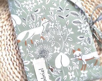 Personalized health record cover, customizable almond green fabric, little foxes, birth gift idea, first Christmas gift