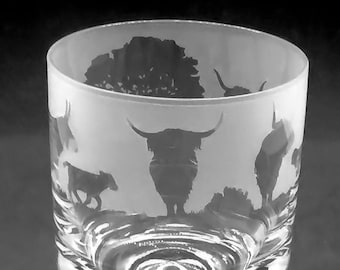 HIGHLAND CATTLE GLASS | 30cl Glass Whisky Tumbler with Highland Cattle Frieze Design