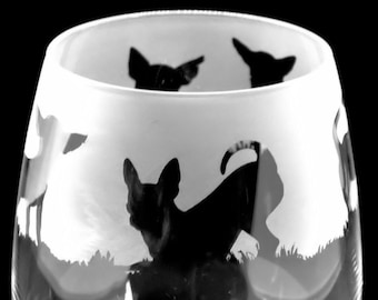 CHIHUAHUA GLASS | 36cl Stemless Wine / Water Glass with Smooth Coat Chihuahua Frieze Design