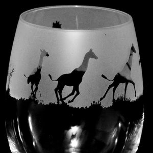 GIRAFFE GLASS | 36cl Stemless Wine / Water Glass with Giraffe Frieze Design