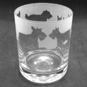 SCOTTISH TERRIER GLASS | 30cl Glass Whisky Tumbler with Scottish Terrier Frieze Design