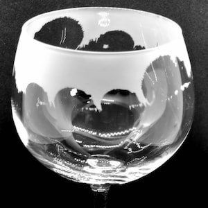 HEDGEHOG GIN GLASS 70cl Glass Gin Balloon with Hedgehog Frieze Design