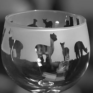 ALPACA GIN GLASS 70cl Glass Gin Balloon with Alpaca Frieze Design