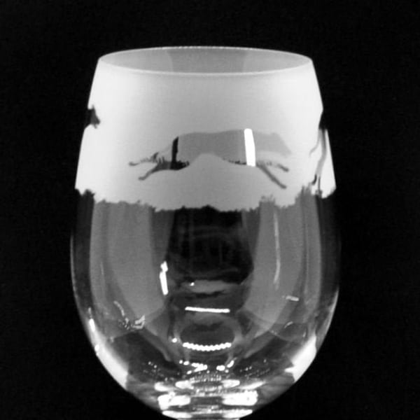 GREYHOUND WINE GLASS 35cl Wine Glass with Greyhound Frieze Design