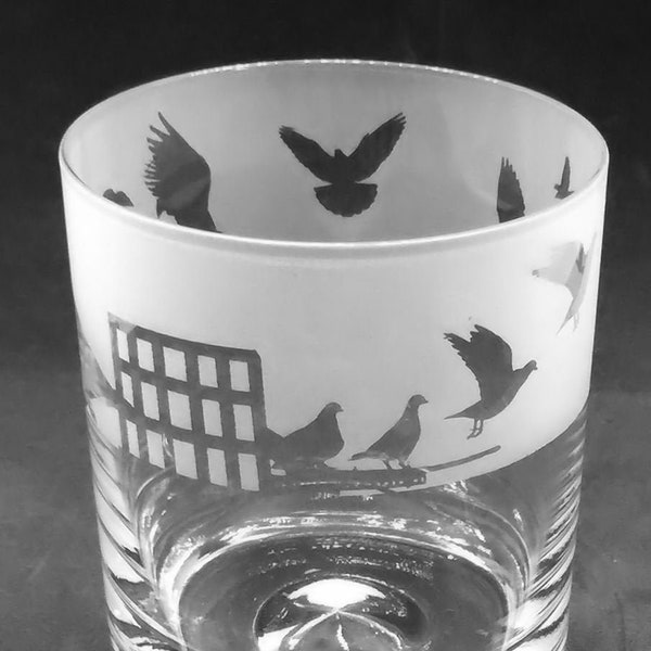 RACING PIGEON GLASS | 30cl Glass Whisky Tumbler with Racing Pigeon Frieze Design