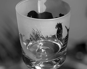 OTTER WHISKY GLASS | 30cl Glass Whisky Tumbler with Otter Frieze Design