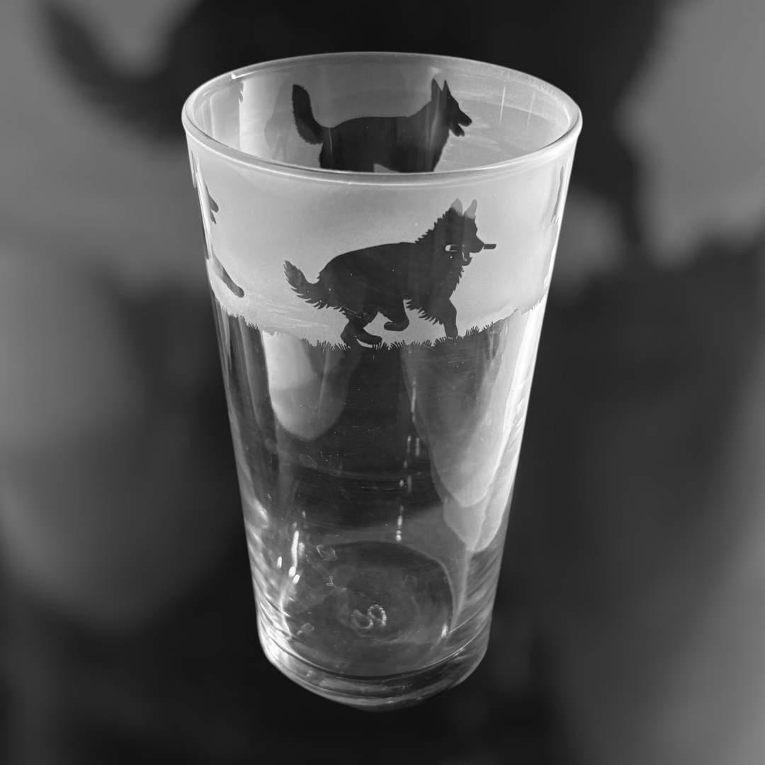 Great British Shepherd German Shepherd / Alsatian Frieze Boxed 70cl Gin Glass