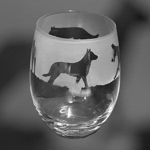 BELGIAN MALINOIS GLASS | 36cl Stemless Wine / Water Glass with Belgian Shepherd (Malinois) Dog Design