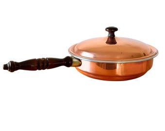 Vintage Copper Lidded Skillet With Wood Handle, French Country Frying Pan, Aluminum Lined Sauté Pan, Farmhouse Kitchen Cookware Display