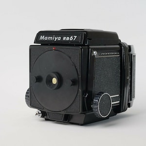 Mamiya RB 67 and RZ 67 pinhole cap with interchangeable inserts
