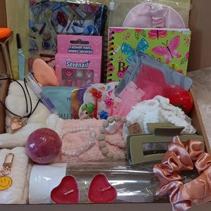 30pc Gift Box For Girls, Teen Gift, Spa Package For Girls, Self Care Gift for Tweens, Sweet 16 Birthday Gift, Teen Glam Box, Mystery Box