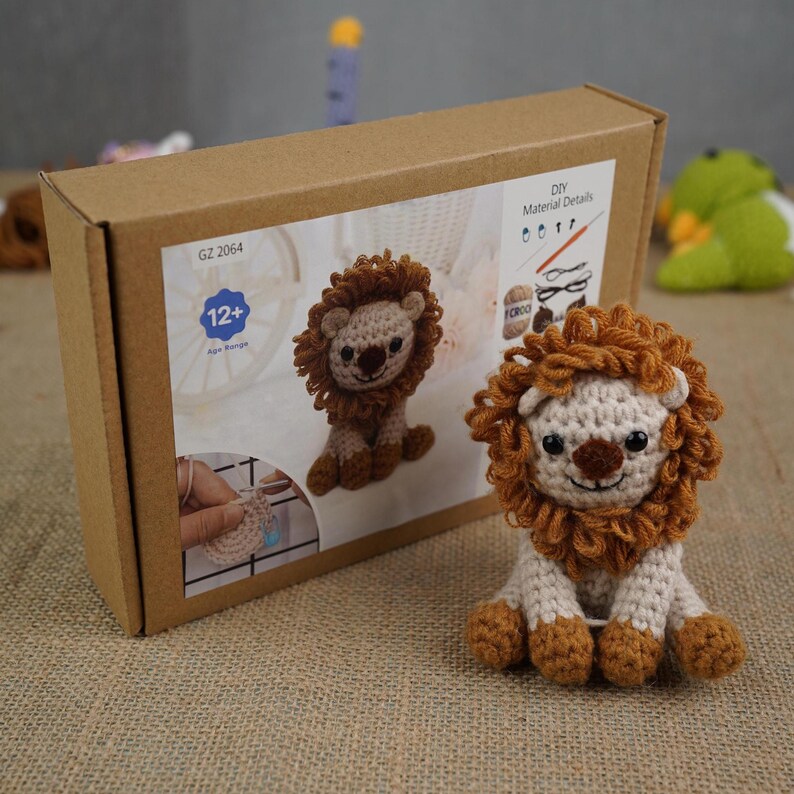 Lion Crochet Kit for DIY Beginners, Amigurumi Keychain, Craft Gift image 8